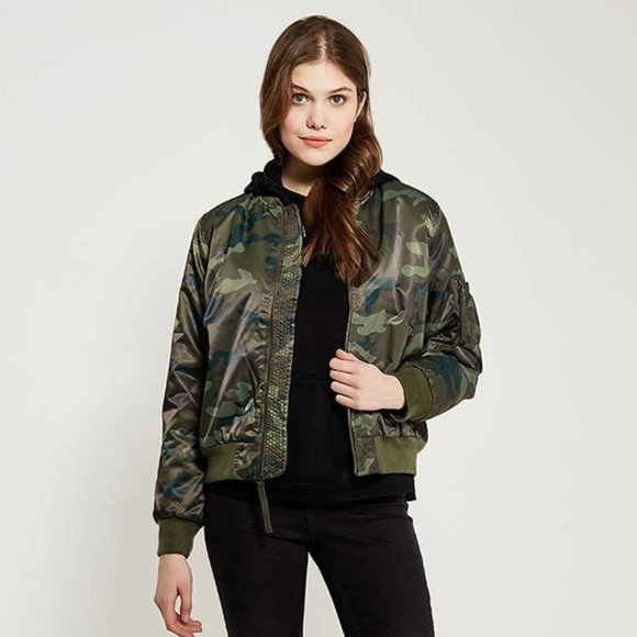 Gap Bomber Jacket Camo Green Nylon Size Large - Picture 2 of 11